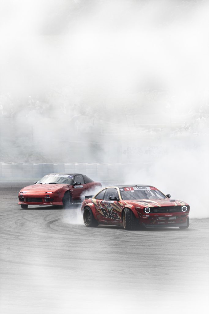 Photographie d'évènements de drift à Vesoul Avec Mickaël Lahais et Gaëlle Mayet